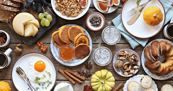 L’Alimentation Intuitive : 10 Principes Puissants pour Se Sentir Fabuleusement Bien